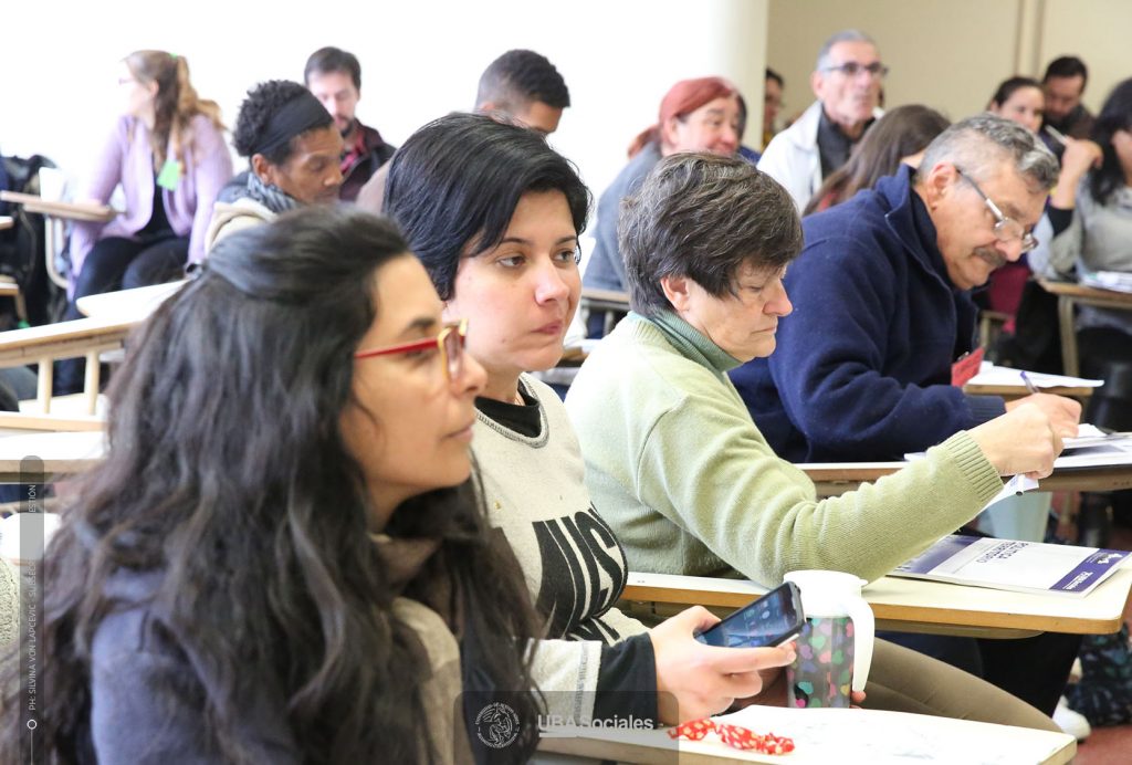 ORG COM (11)