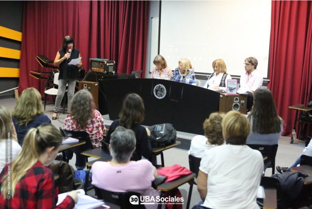 PRESENTA LIBRO (10) PRESENTA LIBRO (10)