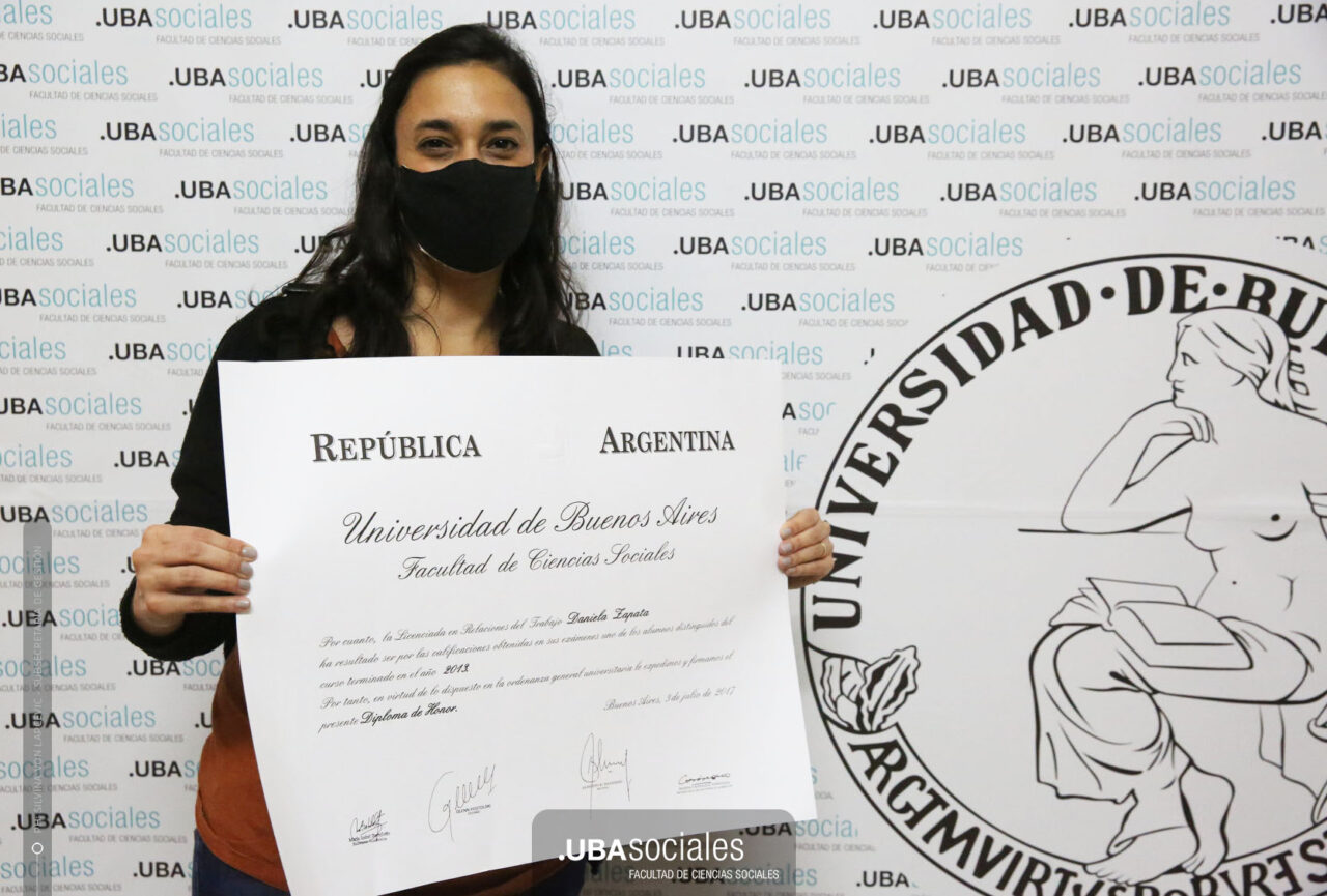 210422.entrega diploms51 210422.entrega diploms51